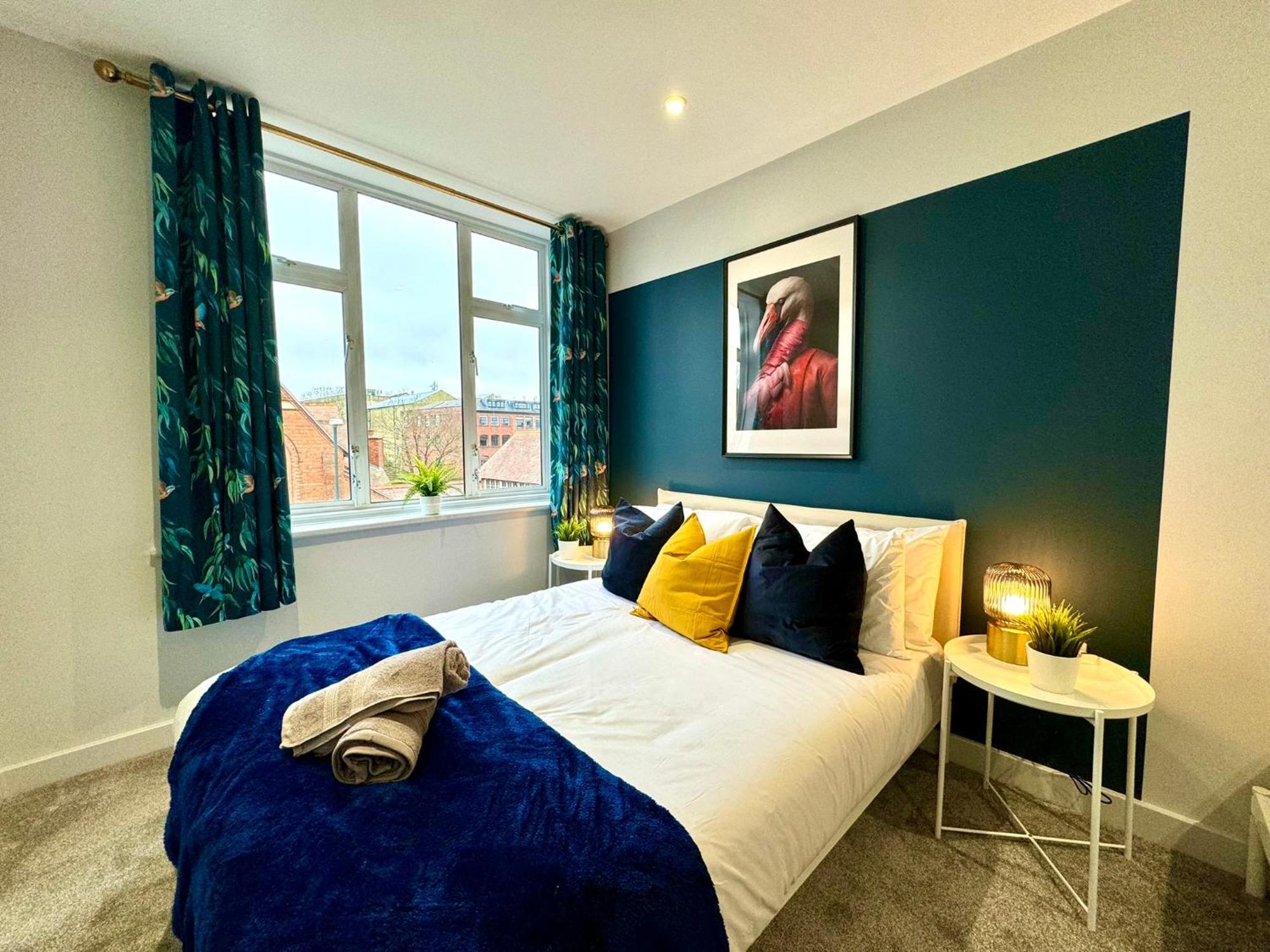 Amazing Large 3 Bedroom Apartment - Sleeps 8! Μπόρνμουθ Εξωτερικό φωτογραφία