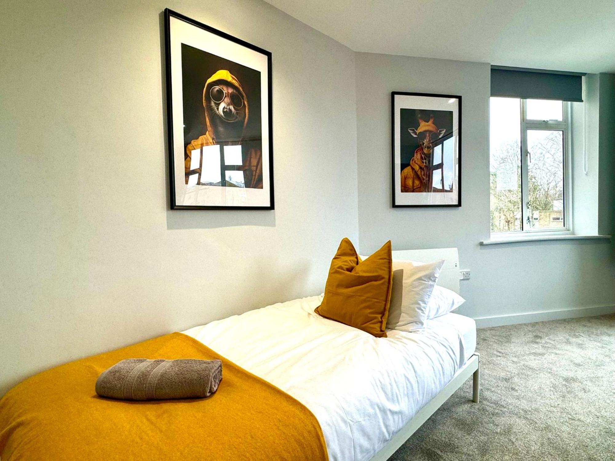 Amazing Large 3 Bedroom Apartment - Sleeps 8! Μπόρνμουθ Εξωτερικό φωτογραφία